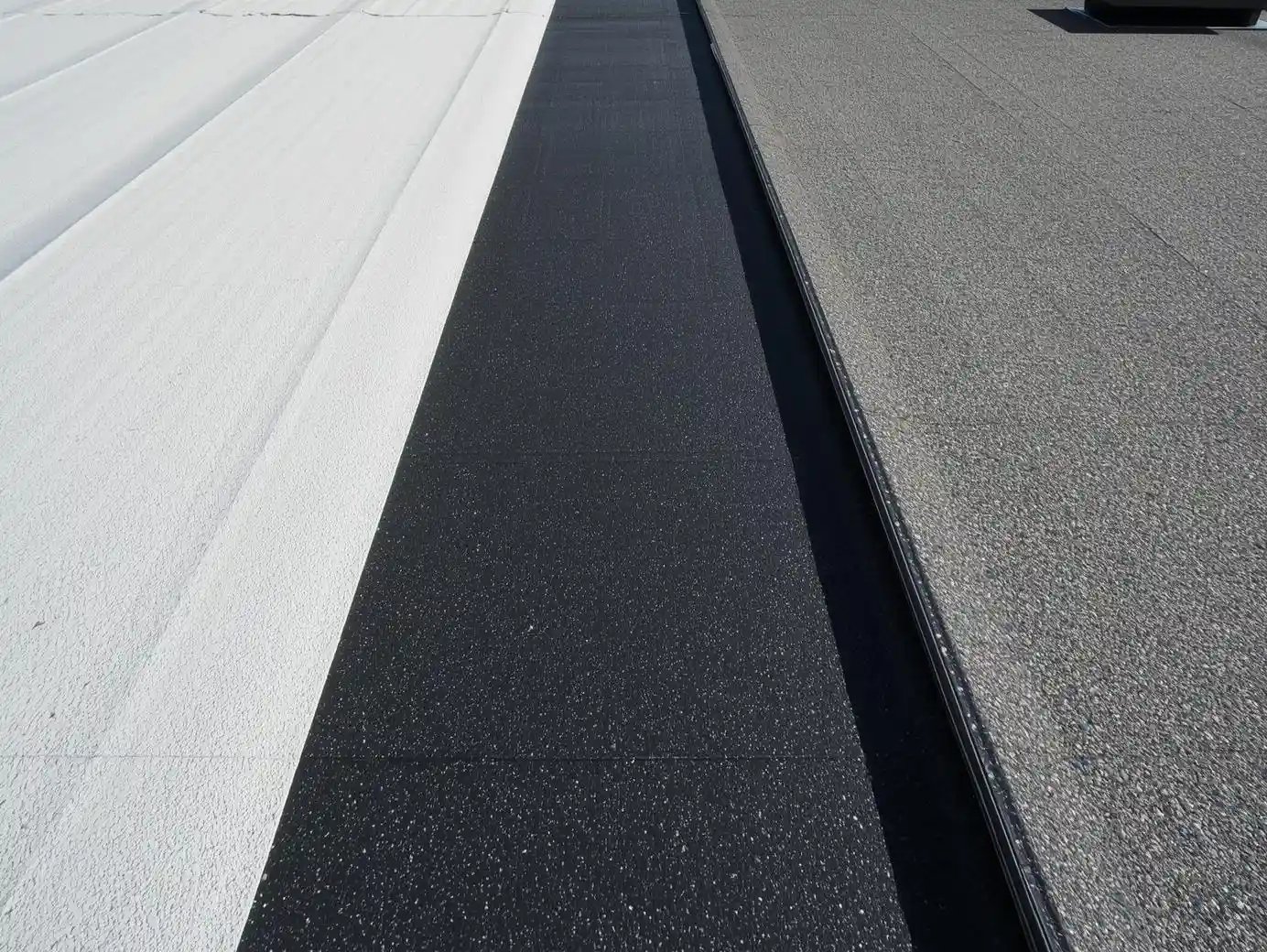 flat roofing materials